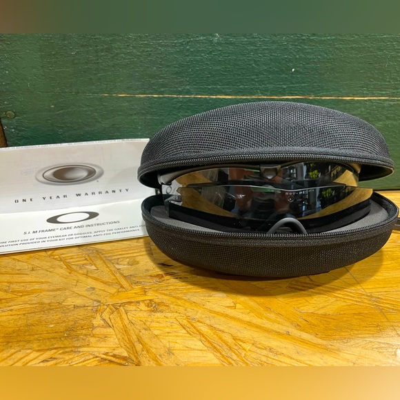 Oakley brand new S.I. M Frame with 2 lenses. - Picture 3 of 5
